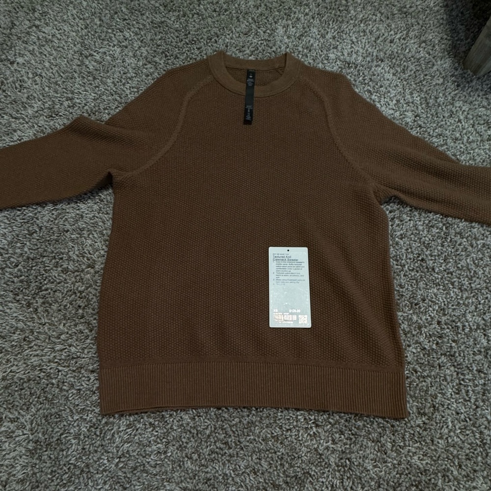 Brown knit lululemon sweater worn once! Tag still on